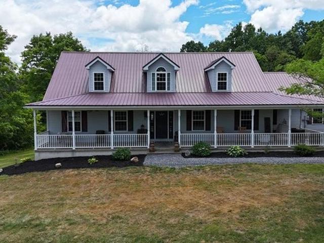 House for sale in Three Springs, Pennsylvania