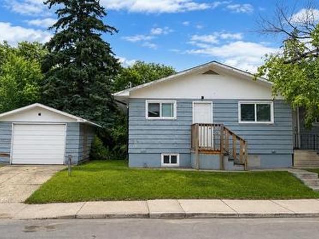 House for sale in Saskatoon, Saskatchewan