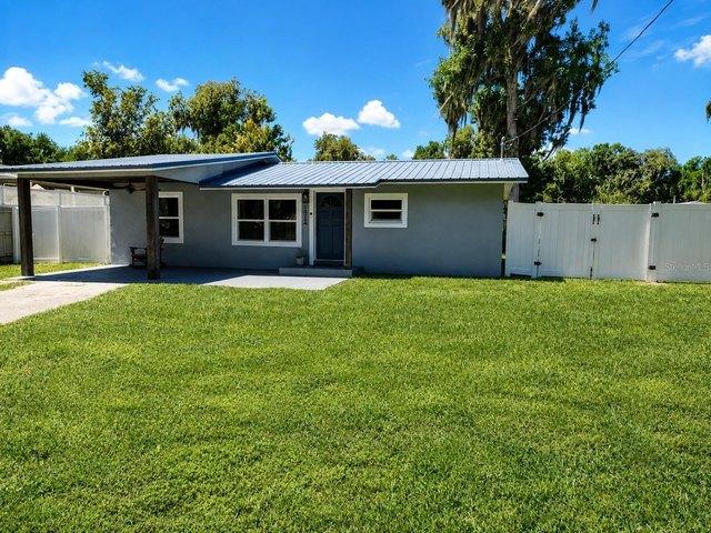 House for sale in Lake Panasoffkee, Florida