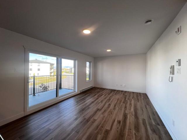 Apartment for rent in Faubourg-des-Tuyaux, Saint-Jean-de-l'Île-d'Orléans