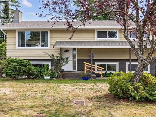 House for sale in Comox, British Columbia