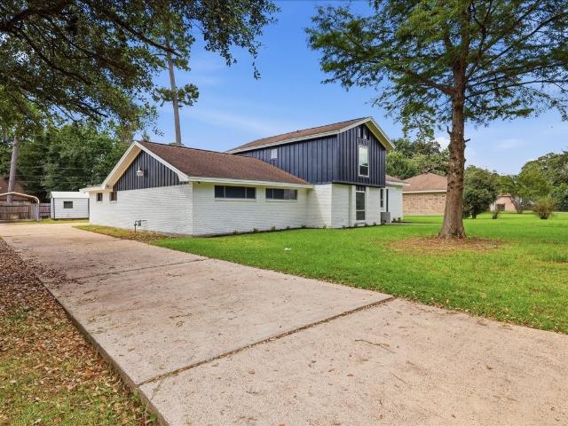 House for sale in Vidor, Texas