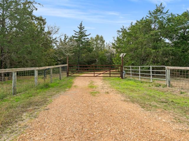 Farm for sale in Carmine, Texas