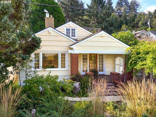 House for sale in Oregonia