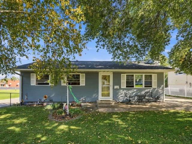 House for sale in Georgetown Square, Davenport