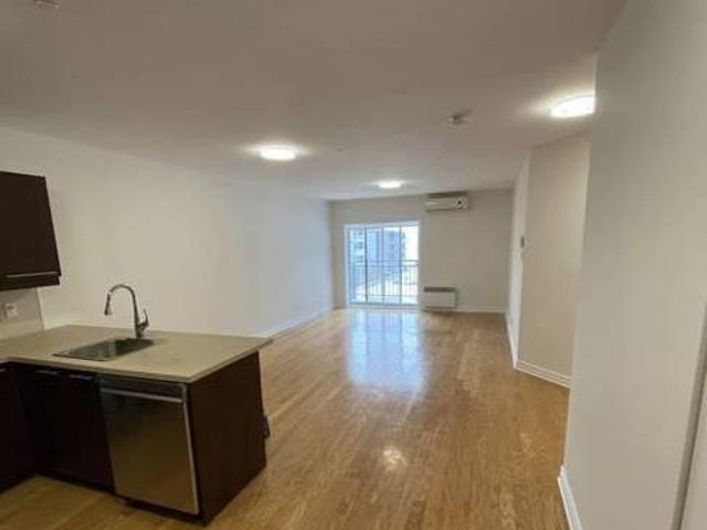 House for rent in Laval