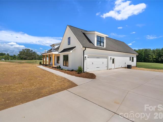 House for sale in Wingate, North Carolina