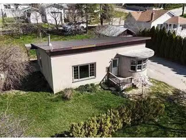 House for sale in Creston, British Columbia