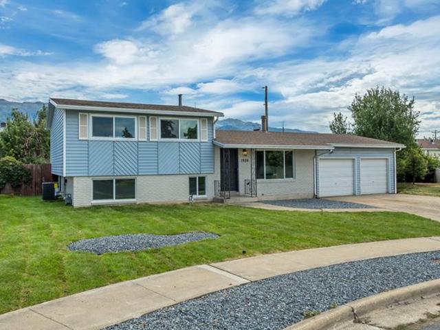 House for sale in Layton, Utah