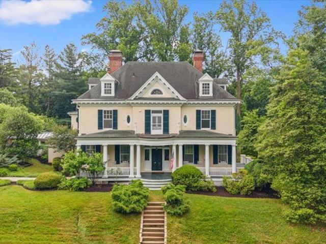 House for sale in Gibsonton, Maryland