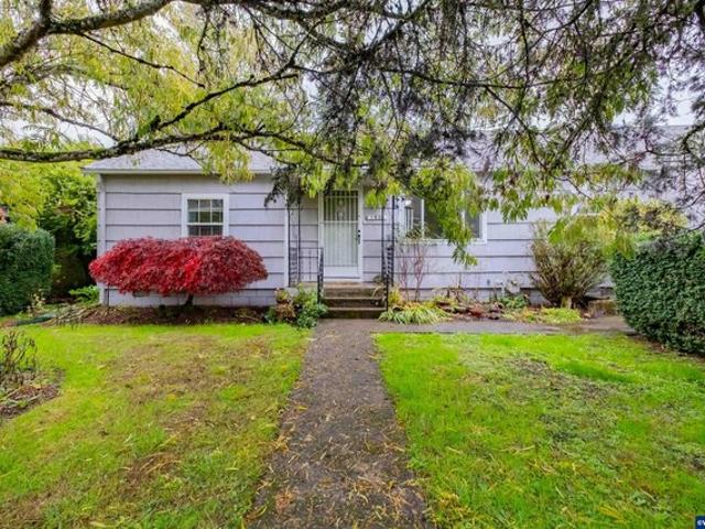 House for sale in Oregonia