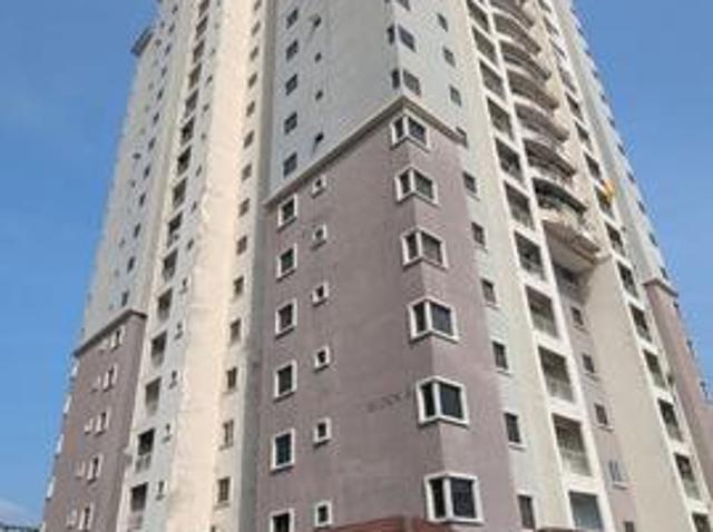 Condominium for sale in Malaka