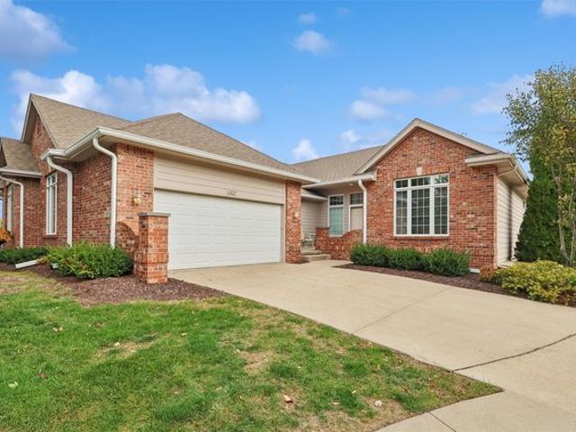 Townhouse for sale in Clive, Iowa