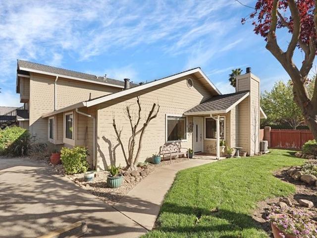 Condo for sale in Lodi, California