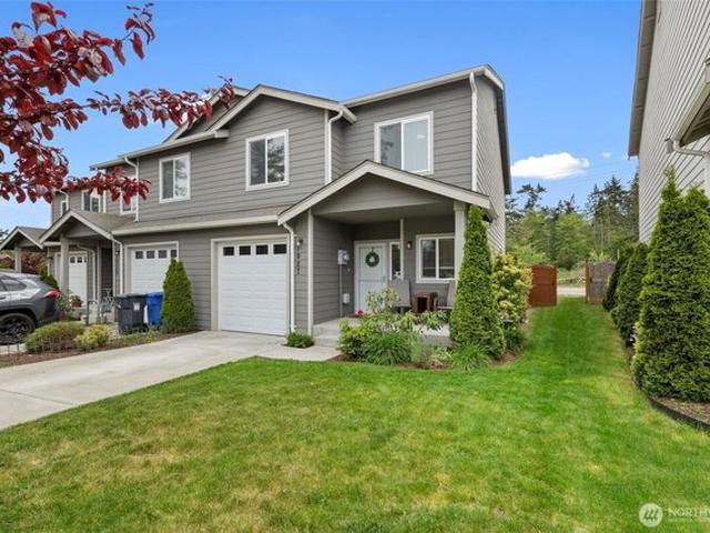 Townhouse for sale in Oak Harbor, Washington