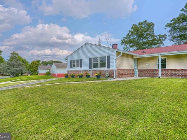 Townhouse for sale in Windsor Mill, Maryland