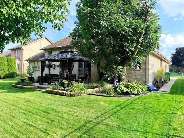 House for sale in Beacon Square, Macomb Township
