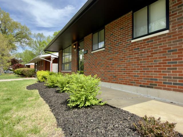 House for sale in Edwardsville, Illinois