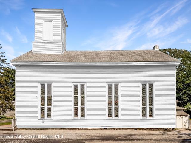 Property for sale in Modena, New York