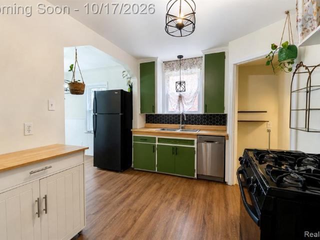 House for sale in Rogers Park, Redford Township
