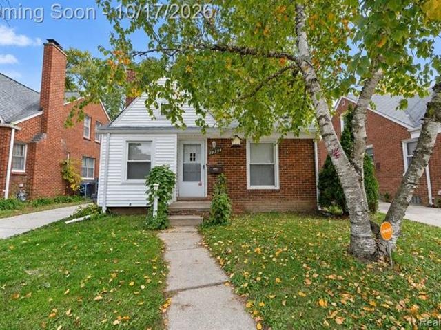 House for sale in Redford, Redford Township