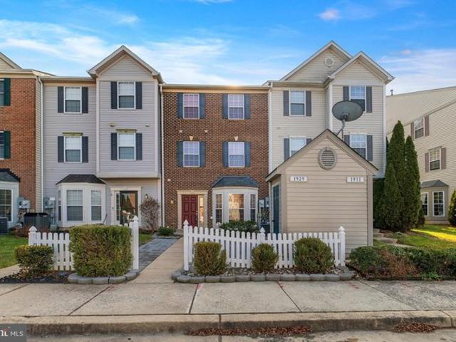 Townhouse for sale in Odenton, Maryland