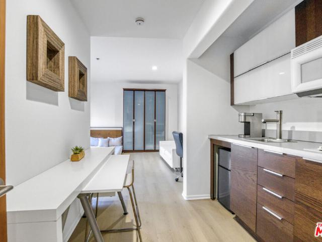 Property for rent in Canoga Park, California