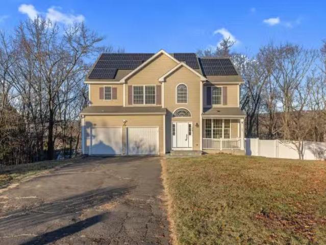 House for rent in Naugatuck