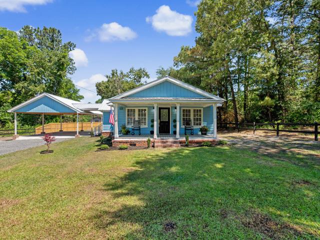 House for sale in Eutawville, South Carolina