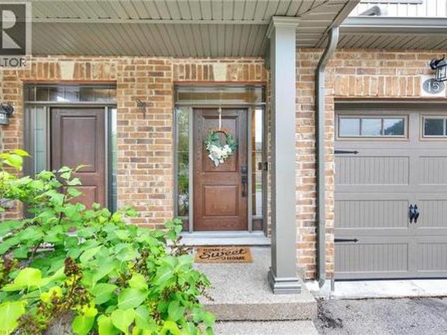 Townhouse for rent in Wilmot, Ontario