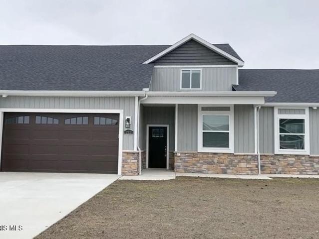 Condo for sale in Brighton Gardens, Northwood