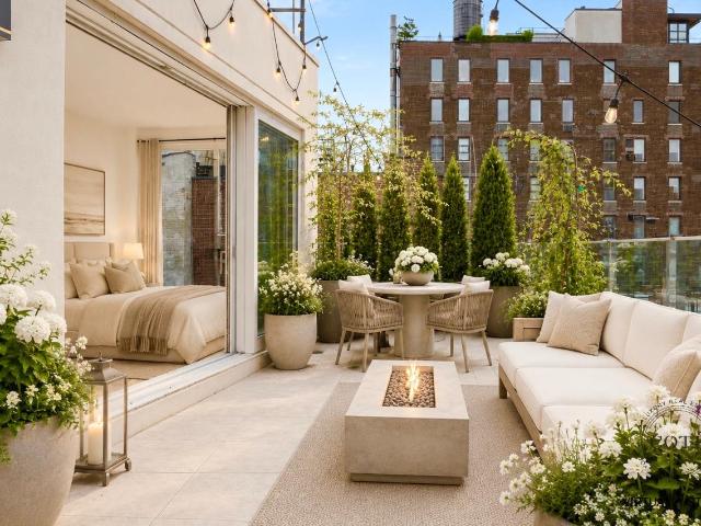 Property for sale in Manhattan Community Board 4, New York