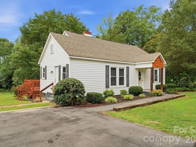 House for sale in Troutman, North Carolina