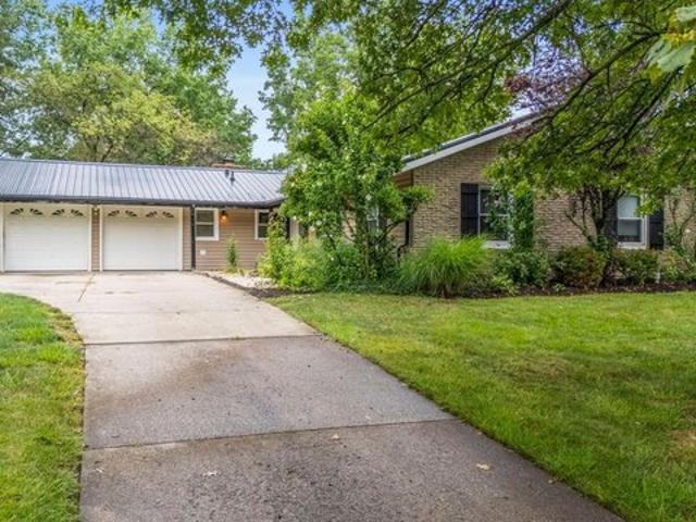 House for sale in Four Seasons, Aurora