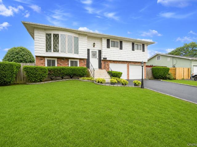 House for sale in Bohemia, New York