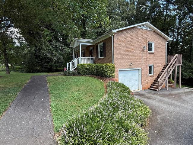 House for sale in Hickory, North Carolina