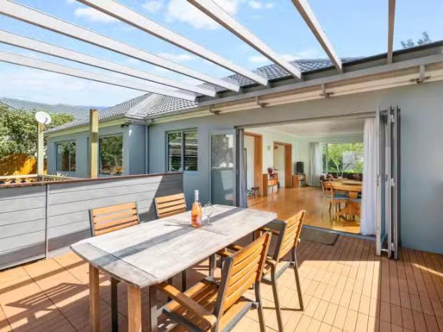 House for sale in Paremoremo, Oroua County