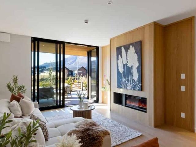 Townhouse for rent in Hanleys Farm, Queenstown-Lakes District