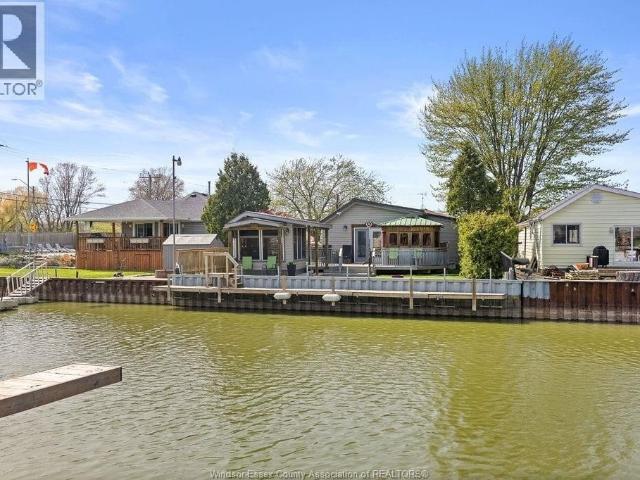 House for sale in Lakeshore, Ontario