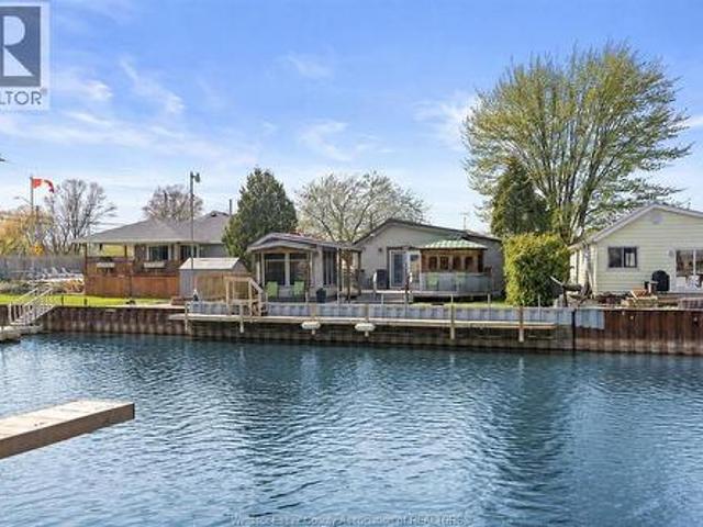 House for sale in Lakeshore, Ontario