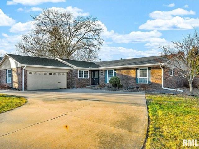 House for sale in Galesburg, Illinois