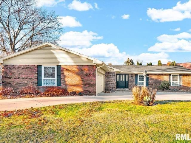 House for sale in Galesburg, Illinois