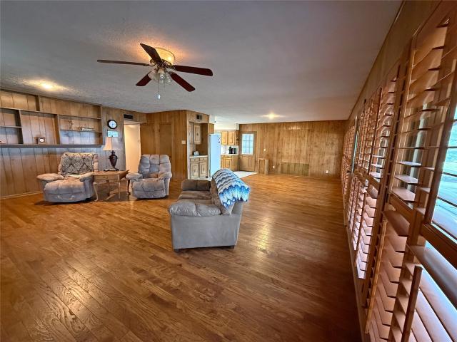 House for sale in Oakhurst, Texas
