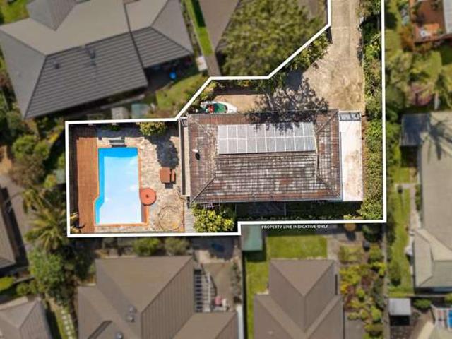 House for sale in Henderson, Henderson-Massey