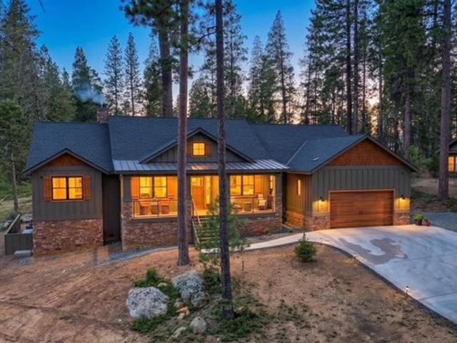House for sale in Avery, California