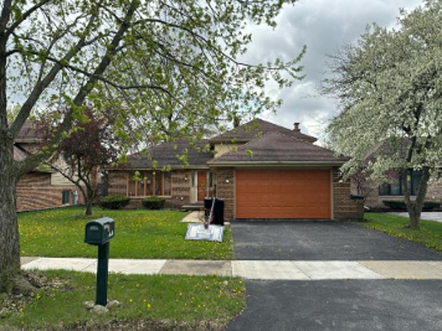 House for sale in Lansing, Cook County