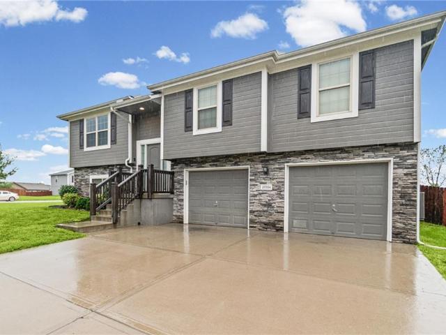 House for sale in Lake Meadows, Smithville