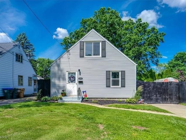 House for sale in Summit, Ohio