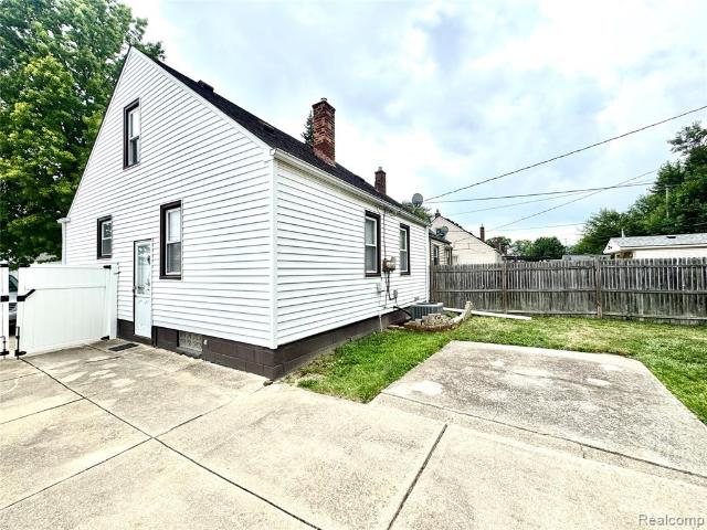 House for sale in Lincoln Park, Michigan