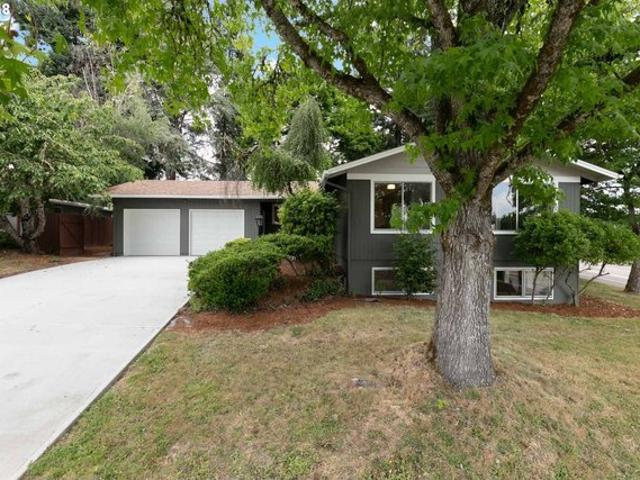 House for sale in Oregonia